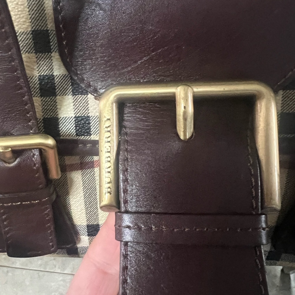 sOLD.    Burberry authentic satchel bag like new - Picture 5 of 7